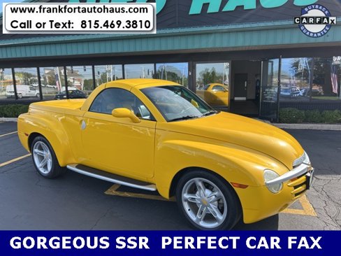 Used 2003 Chevrolet SSR w/ Preferred Equipment Group image 2