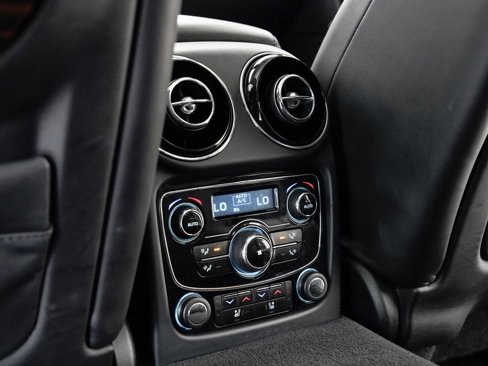Used 2012 Jaguar XJ L image 25