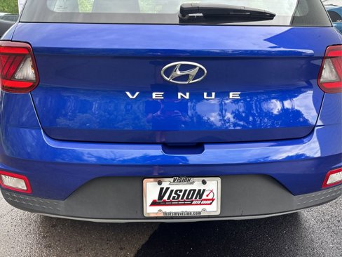 Used 2022 Hyundai Venue SEL w/ Cargo Package image 13
