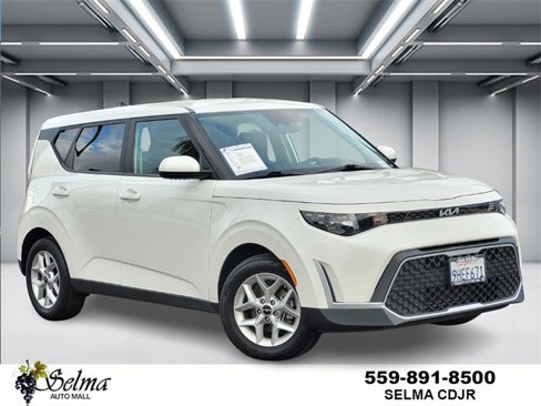Used 2023 Kia Soul LX w/ Option Group 015 image 1