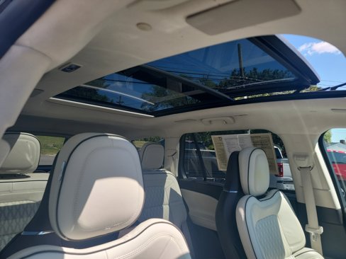 Used 2020 Lincoln Aviator Black Label w/ Dynamic Handling Package image 55
