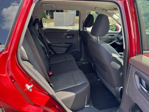 Used 2022 Nissan Rogue SV image 14