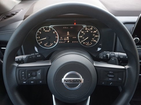 Used 2021 Nissan Rogue S image 19