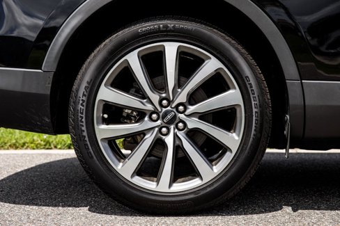 Used 2019 Lincoln Nautilus Select image 10