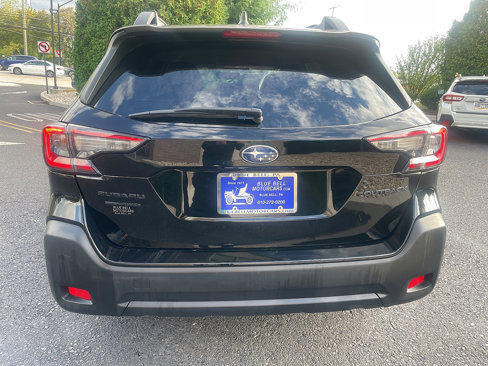 Used 2024 Subaru Outback Premium image 16