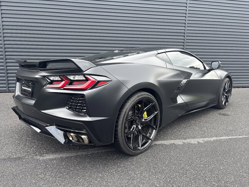 Used 2020 Chevrolet Corvette Stingray Premium Cpe w/ 3LT Preferred Equipment Group image 5