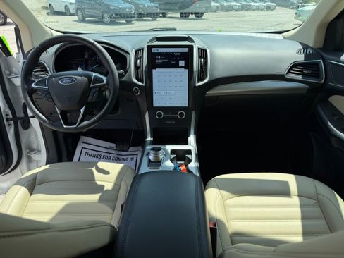 Used 2022 Ford Edge SEL w/ Convenience Package image 14