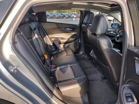 Used 2018 Chevrolet Malibu LT image 9
