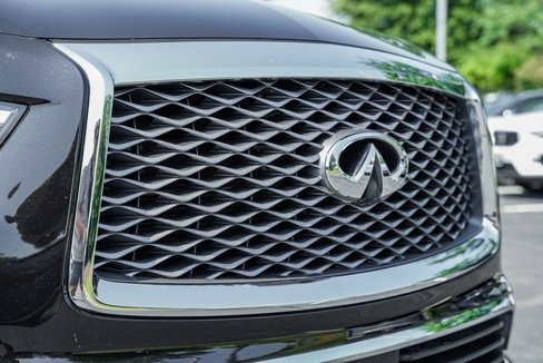 Used 2019 INFINITI QX80 Luxe image 12