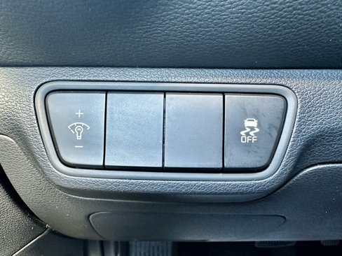 Used 2024 Kia Forte LXS image 17
