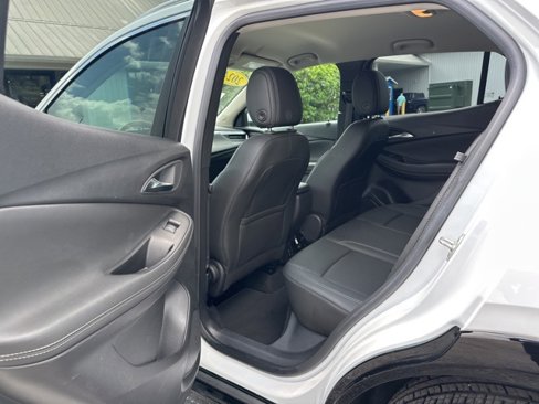 Certified 2024 Buick Encore GX Sport Touring image 26