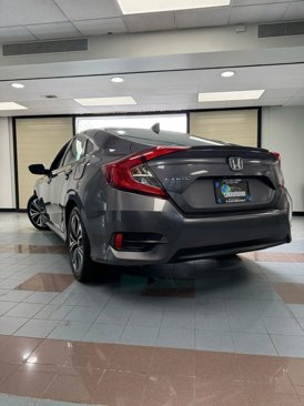Used 2018 Honda Civic EX-T image 4