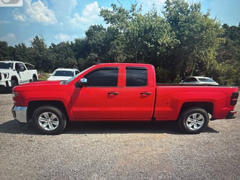 Used 2017 Chevrolet Silverado 1500 Custom w/ Custom Convenience Package image 3