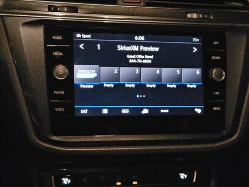 Used 2019 Volkswagen Tiguan SE image 13