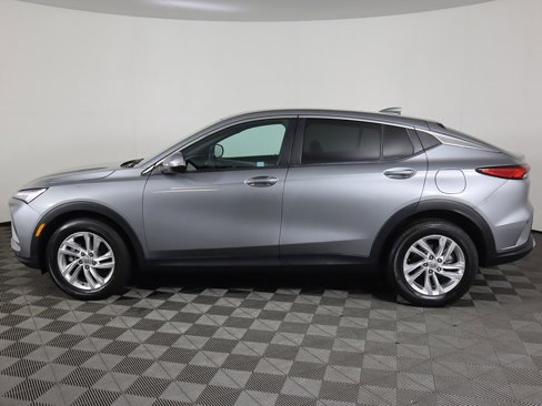 Used 2024 Buick Envista Preferred w/ Convenience II Package image 16