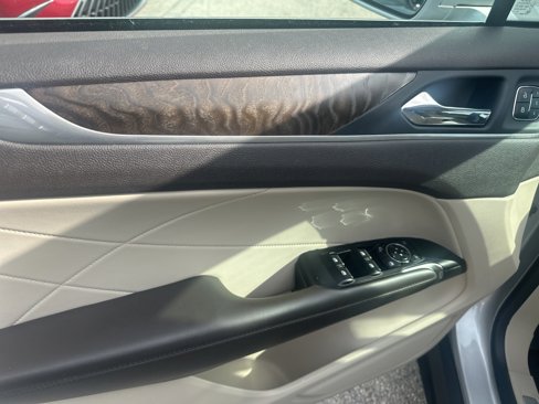 Used 2019 Lincoln MKC Reserve image 14