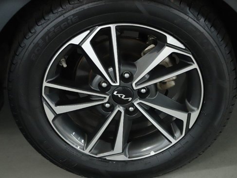 Used 2023 Kia Forte LXS image 39