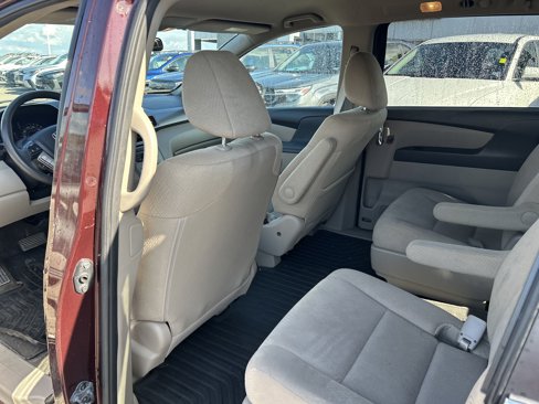 Used 2014 Honda Odyssey LX image 22