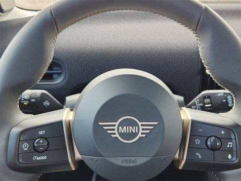 Used 2025 MINI Cooper S image 23