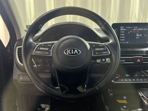 Used 2021 Kia Seltos EX image 22
