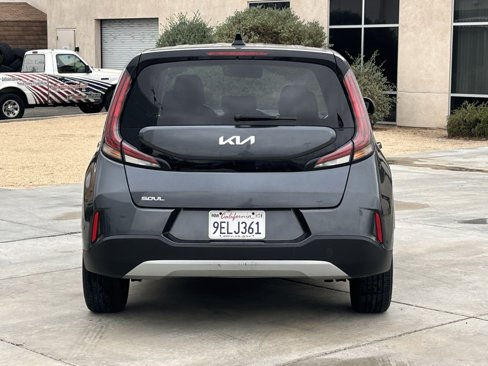 Used 2023 Kia Soul LX image 5