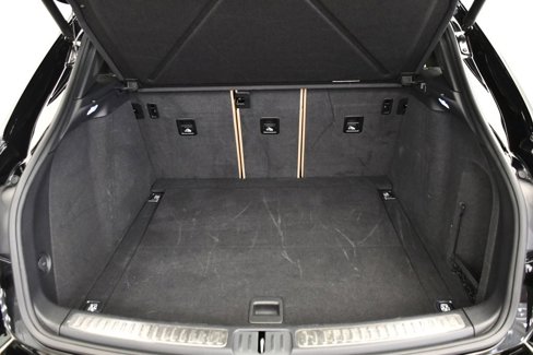 Used 2023 Porsche Macan Turbo image 57