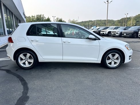Used 2017 Volkswagen Golf Wolfsburg Edition image 4