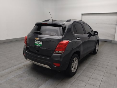 Used 2017 Chevrolet Trax LT w/ LT Convenience Package image 9