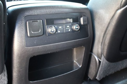 Used 2016 GMC Yukon XL SLT image 17