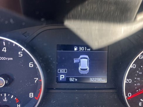 Certified 2022 Kia Sportage LX image 9