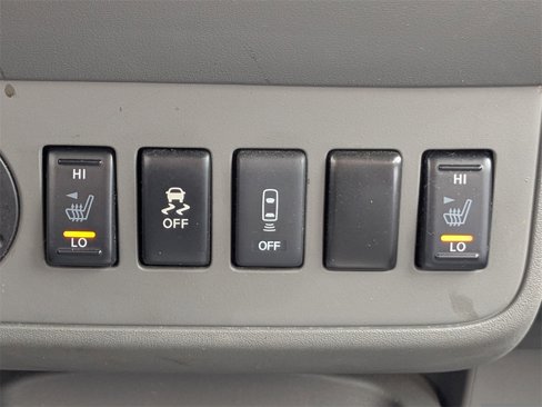 Used 2019 Nissan Frontier SL image 26