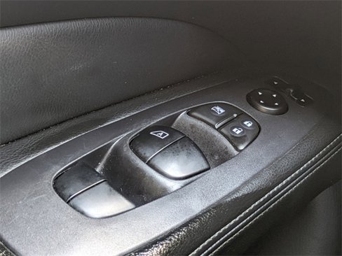 Used 2019 Nissan Pathfinder S image 23