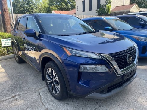 Certified 2021 Nissan Rogue SV image 1