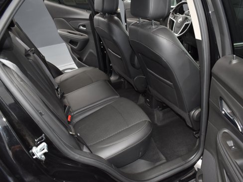 Used 2022 Buick Encore Preferred w/ Safety Package image 18