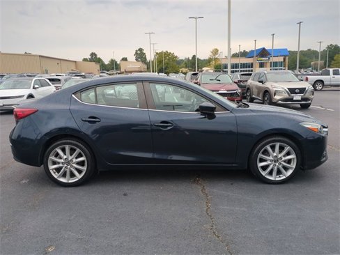 Used 2017 MAZDA MAZDA3 Grand Touring image 3