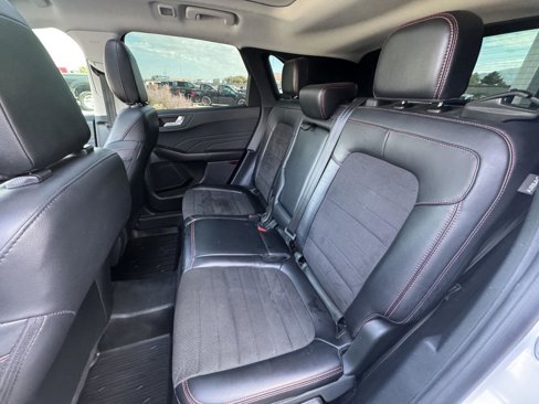 Used 2022 Ford Escape SEL image 11