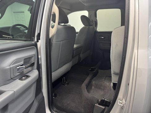 Used 2016 RAM 1500 Classic SLT image 28