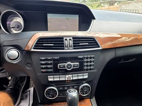 Used 2012 Mercedes-Benz C 250 Sport image 13