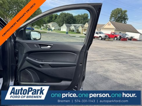 Used 2020 Ford Edge SE image 10