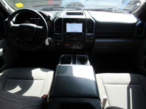 Used 2018 Ford F150 XLT w/ Equipment Group 302A Luxury image 12