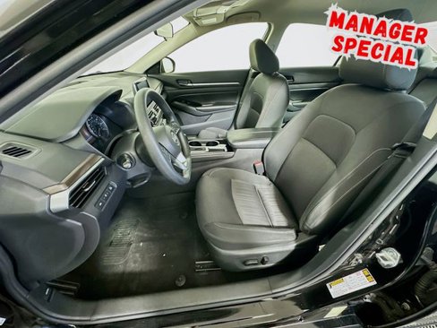 Used 2023 Nissan Altima 2.5 SV image 12