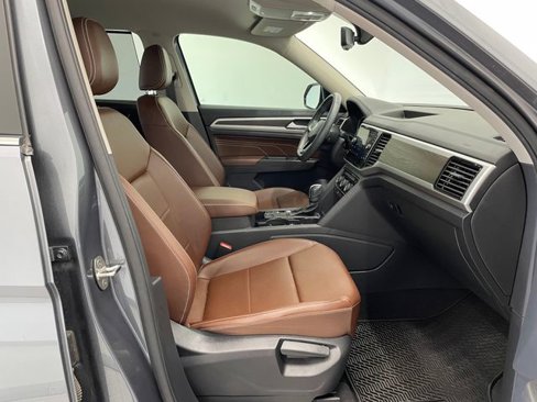 Used 2022 Volkswagen Atlas SE image 16