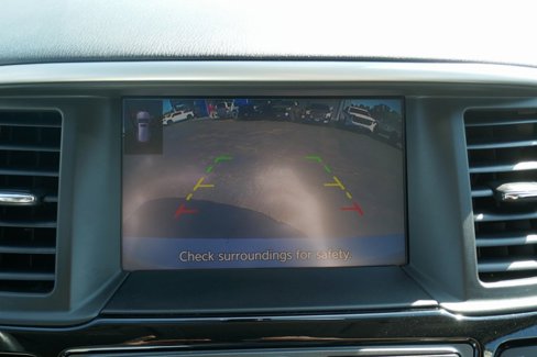 Used 2019 Nissan Pathfinder SV image 32