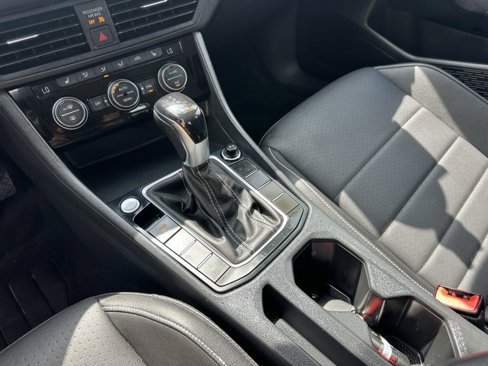Used 2024 Volkswagen Jetta SE image 26