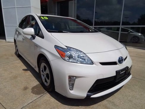 Used 2015 Toyota Prius Three image 1