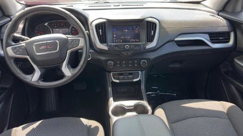 Used 2024 GMC Terrain SLE image 33