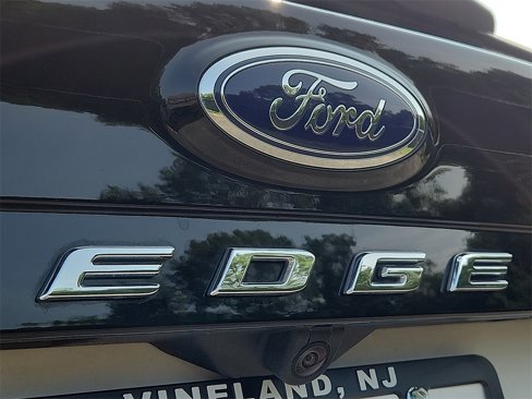 Used 2023 Ford Edge SEL w/ Convenience Package image 29
