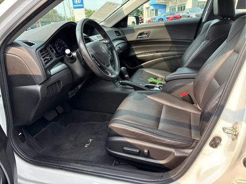 Used 2017 Acura ILX image 7