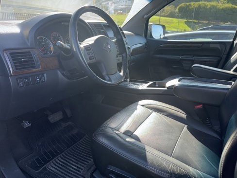 Used 2010 Nissan Armada Platinum w/ Captain Seat Pkg image 10