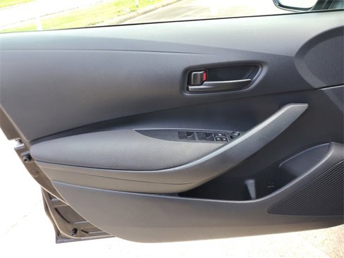 Used 2023 Toyota Corolla LE image 15